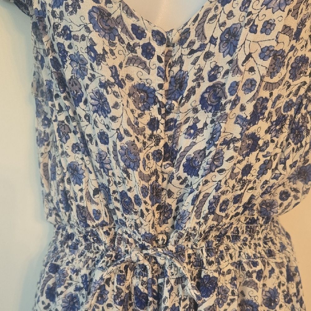 Lucky Brand Blue and White Midi Dress with Elegant Silhouette - Picture 4 of 12